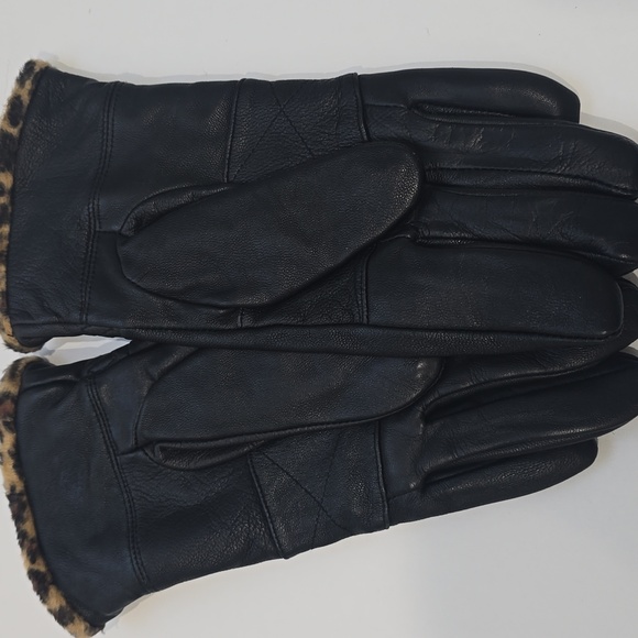 NEW ✅ Black Leather & Leopard-Print Trim Gloves with Fleece Lining Women's - Picture 5 of 6